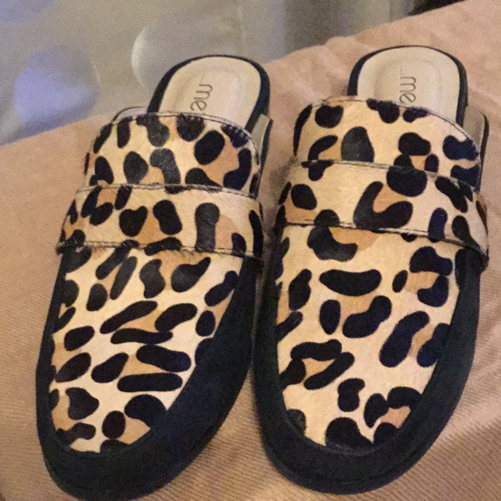 Me Too leopard mule size 10M